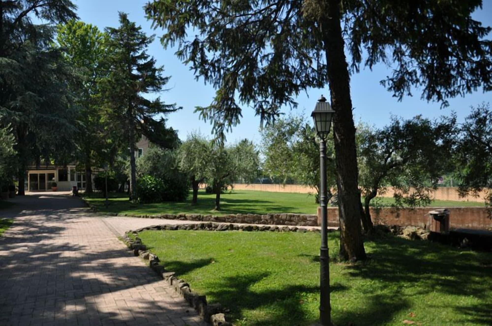 Hotel Park Villamaria 3*